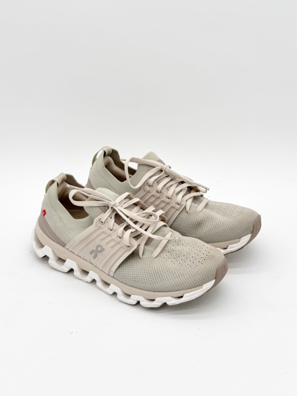 On Cloudswift 3 Ivory Cream Beige Running Shoes Womens Size 7.5 Athletic Sneaker